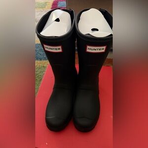 Hunter women’s 6 original short boot w/ back adjust- new in box